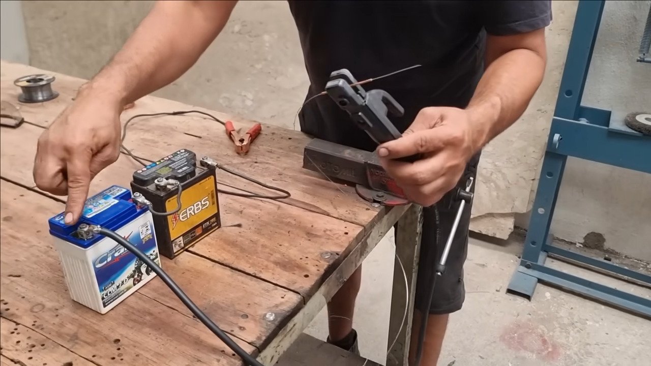 A Field Expedient Welder Only MacGyver Could Love