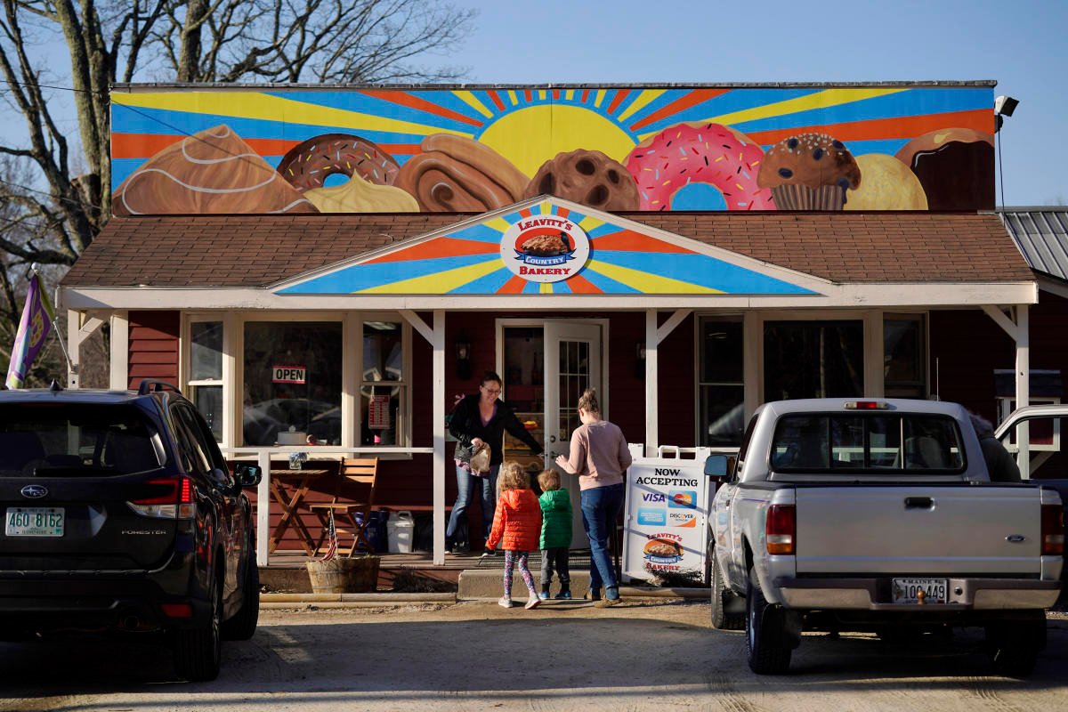 Bakery owner in New England says he was offended over town’s decision against pastry painting