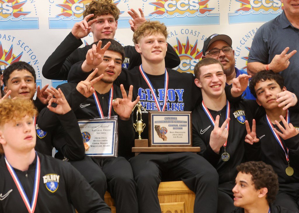 Daniel Cormier, Gilroy wrestling continue reign atop CCS championships